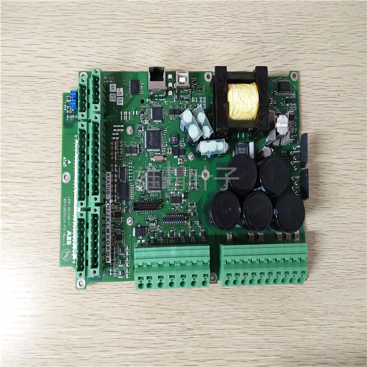 ABB DSQC233 机器人主计算机板 PLC系统备件 操作面板 变频器 电源模块 库存有货
