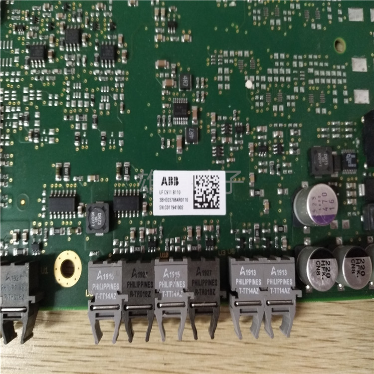 ABB DSQC138 主板模块 PLC系统备件 操作面板 变频器 电源模块 库存有货